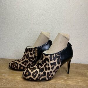 MICHAEL Michael Kors Leopard Print and Black Leather Sammy Ankle Boots Size 6